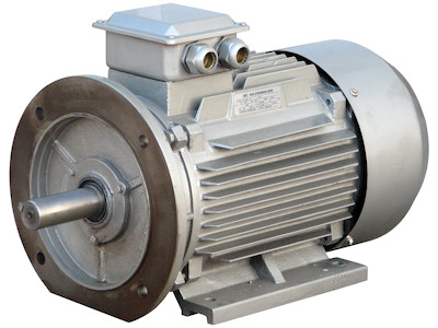 Drehstromasynchronmotor mit 15 kW, Schrägansicht Front