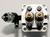 Einspritzpumpe passend zu ED4-2V-0870 Motor
